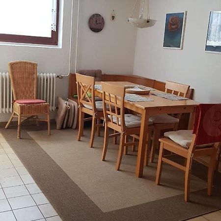 Gemuetliche Wohnung Бюль Екстер'єр фото